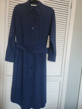 short dress with long sleeve Cute White Bateau Long Sleeves Backless Short Graduation Dress